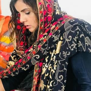 Meet your Posher, Amani